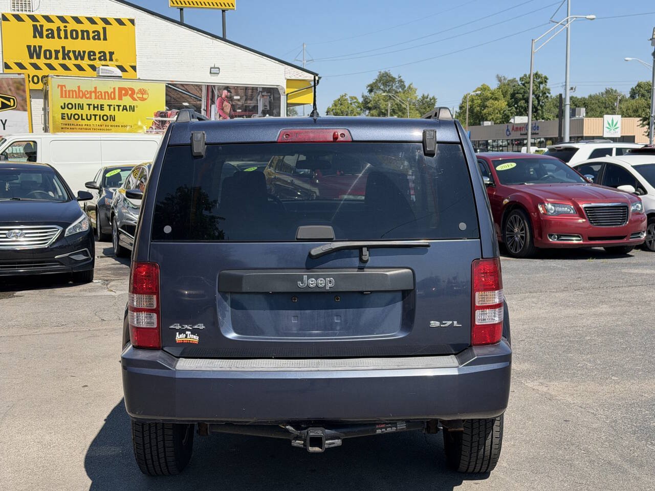 Used 2008 Jeep Liberty Sport w/ Popular Equipment Group AWD/4WD image 4
