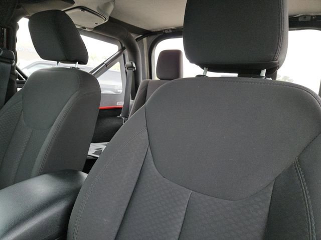 Used 2015 Jeep Wrangler Sport image 24