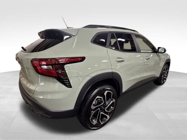 Used 2024 Chevrolet Trax RS w/ Driver Confidence Package image 7