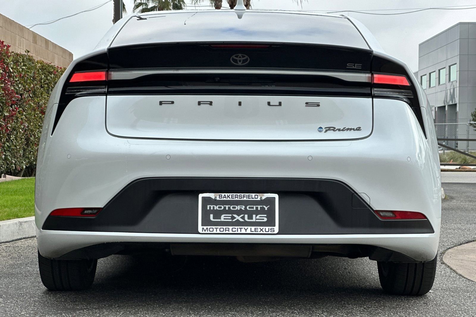 Used 2024 Toyota Prius Prime SE image 5