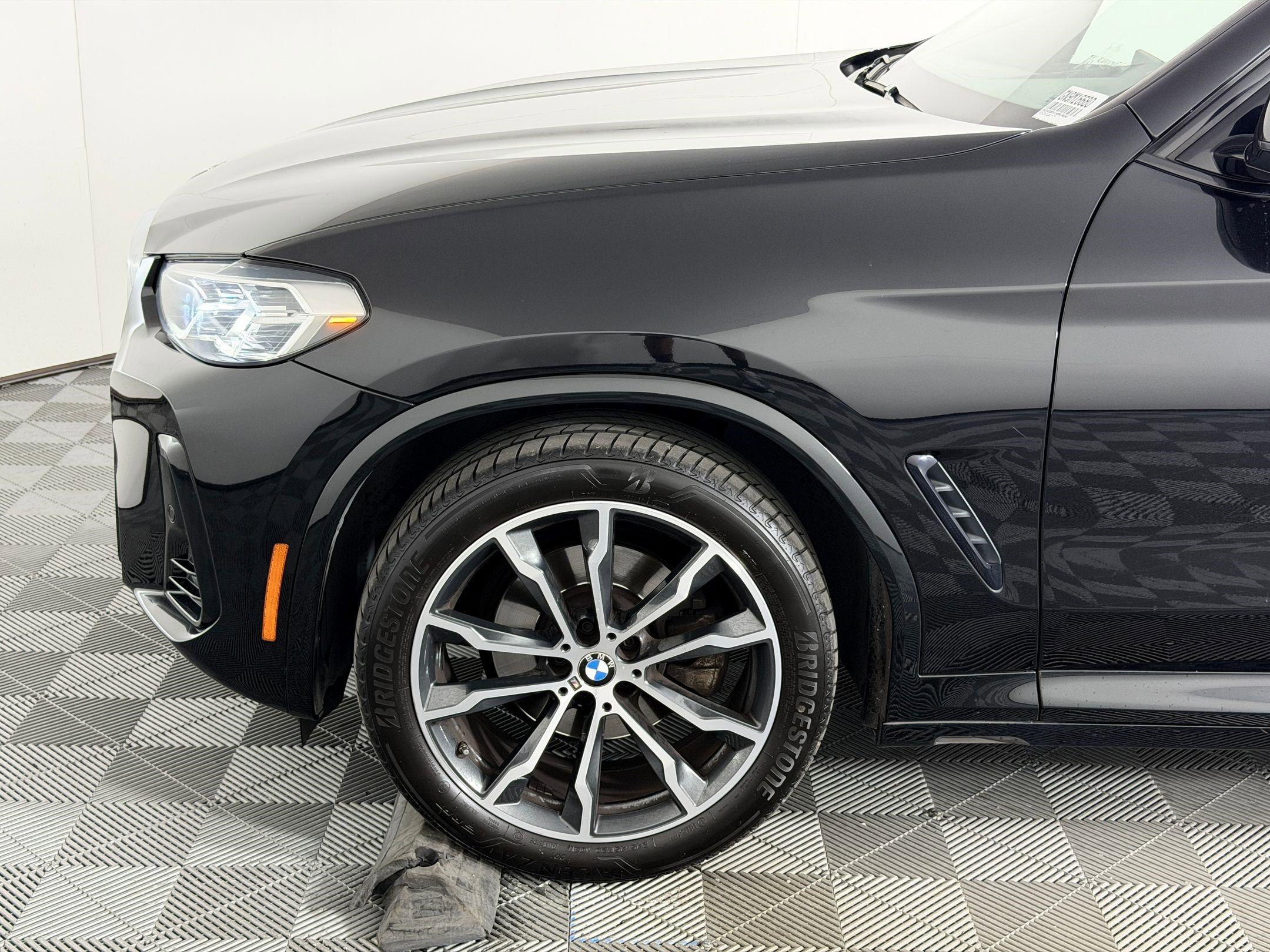 Used 2022 BMW X3 sDrive30i w/ M Sport Package 2 RWD image 11