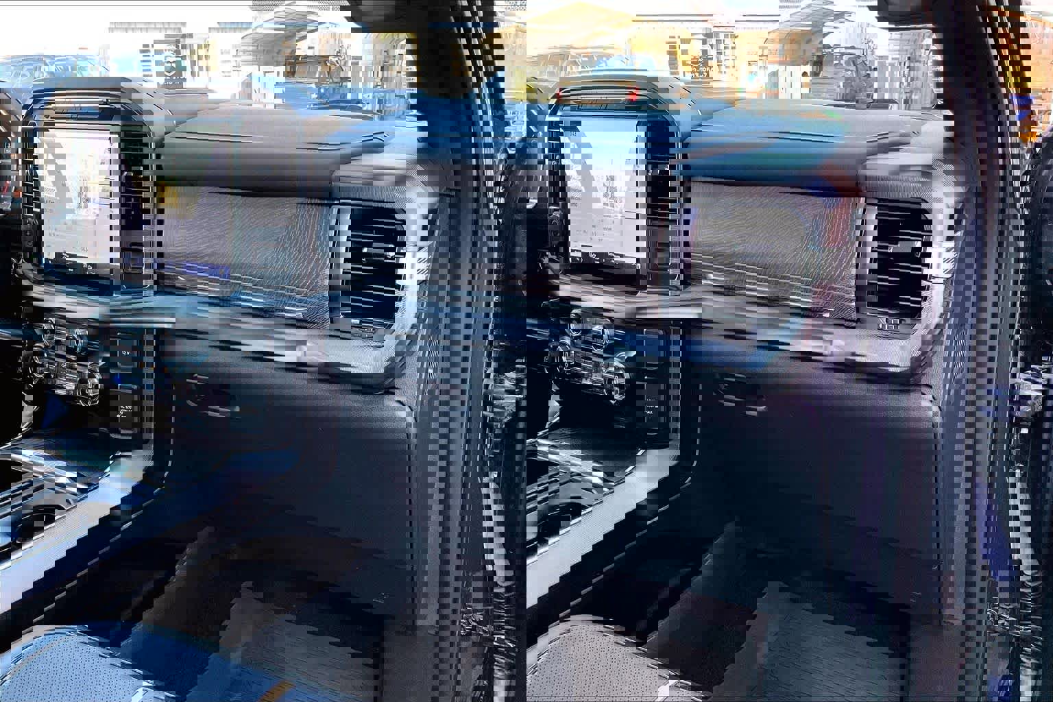 Certified 2021 Ford F150 Platinum w/ Equipment Group 701A High image 19