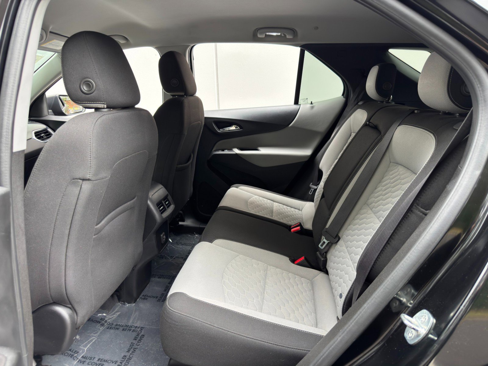 Used 2020 Chevrolet Equinox LS w/ LS Convenience Package FWD image 31