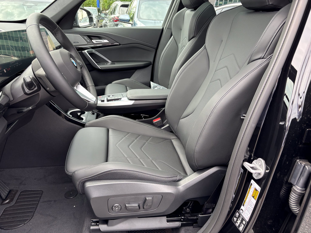 New 2027 BMW X1 xDrive28i AWD/4WD image 13