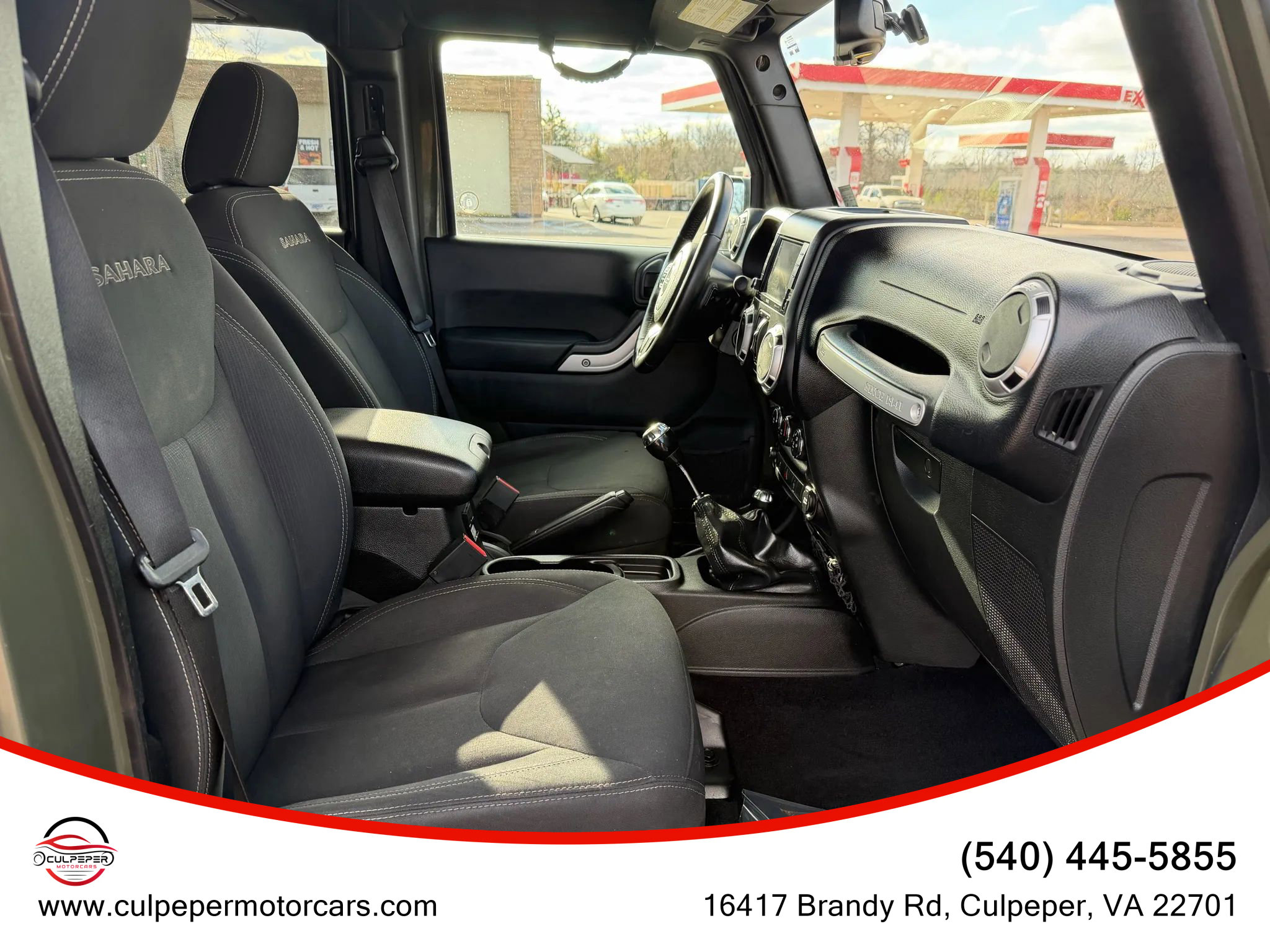 Used 2016 Jeep Wrangler Unlimited Sahara w/ Dual Top Group image 14