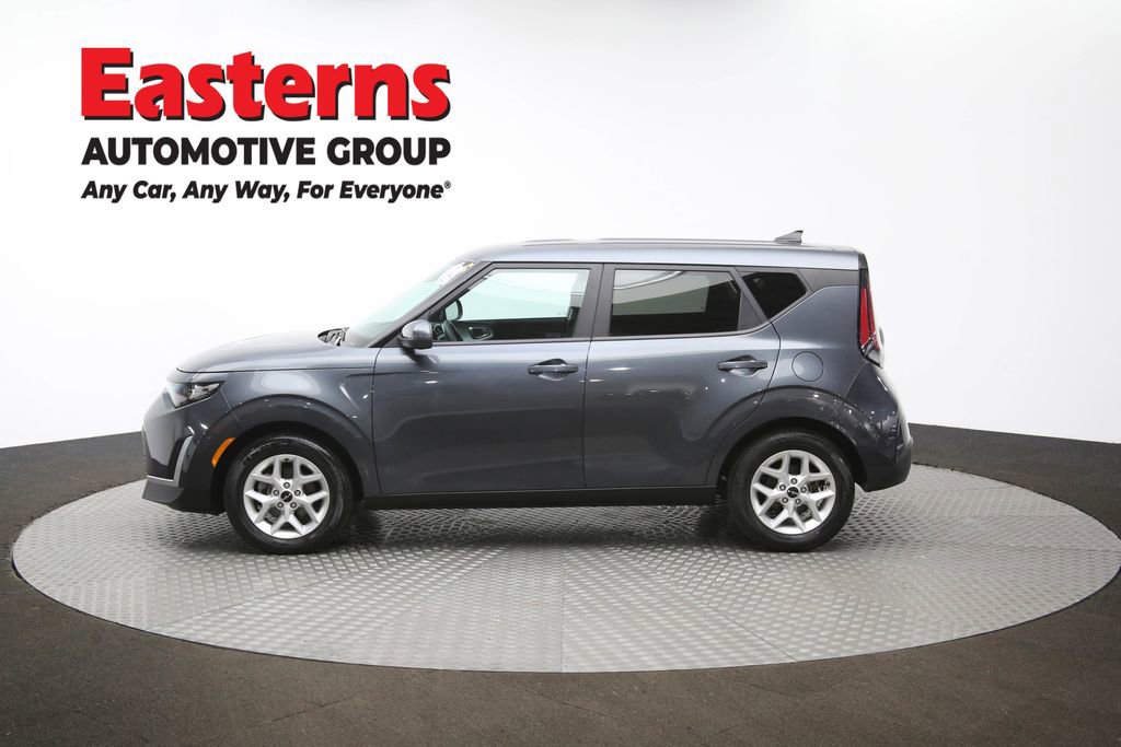 Used 2023 Kia Soul LX w/ LX Technology Package image 59