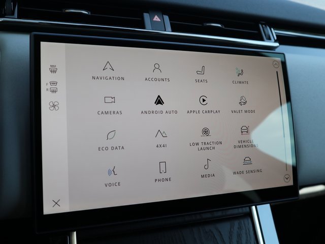 New 2025 Land Rover Range Rover Velar Dynamic SE image 11