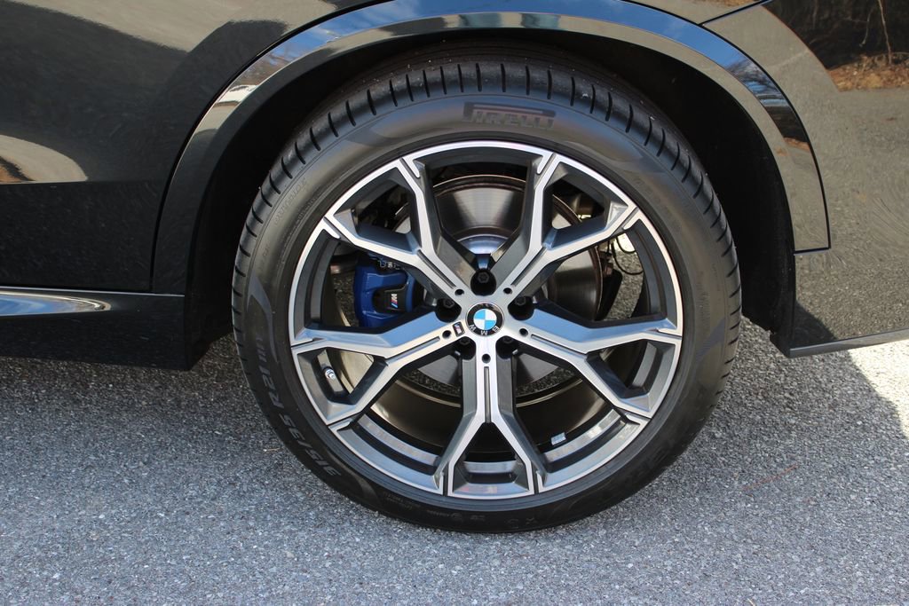 Used 2024 BMW X5 xDrive40i w/ M Sport Package image 34