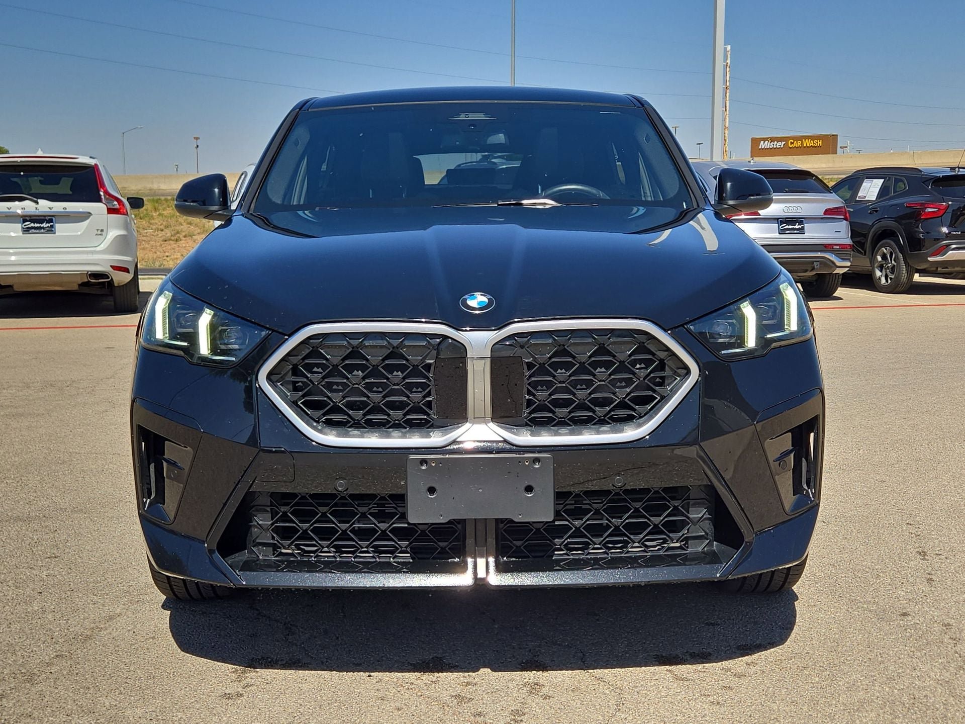 Used 2025 BMW X2 xDrive28i AWD/4WD image 10
