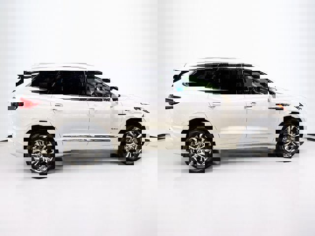 Used 2021 Buick Enclave Avenir w/ Avenir Technology Package image 4