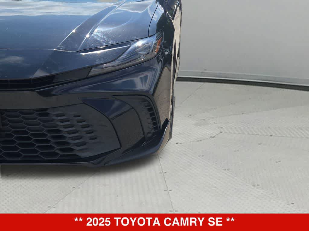 Used 2025 Toyota Camry SE FWD image 10