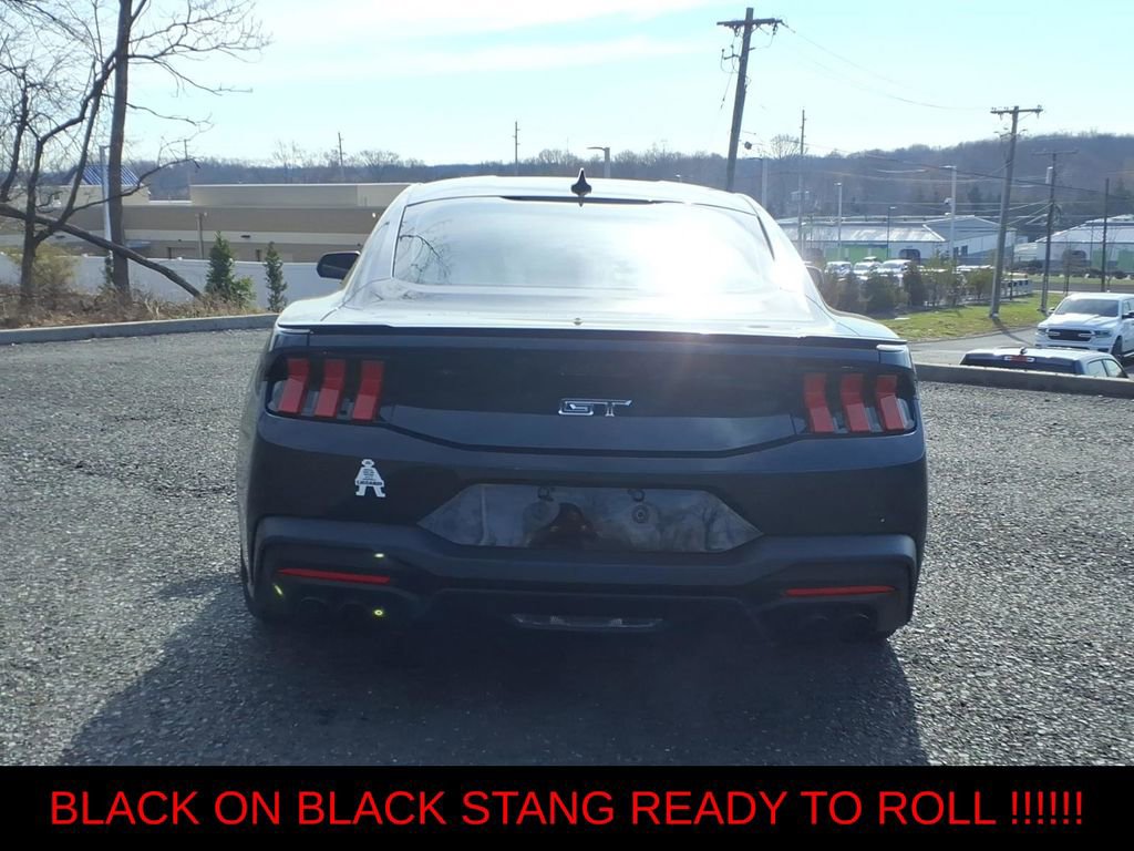 Used 2024 Ford Mustang GT Premium image 6