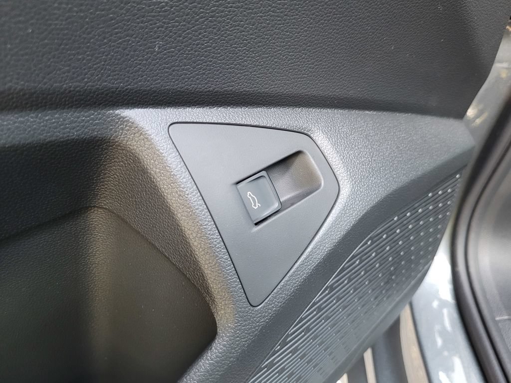 New 2026 Volkswagen Jetta SE FWD image 25