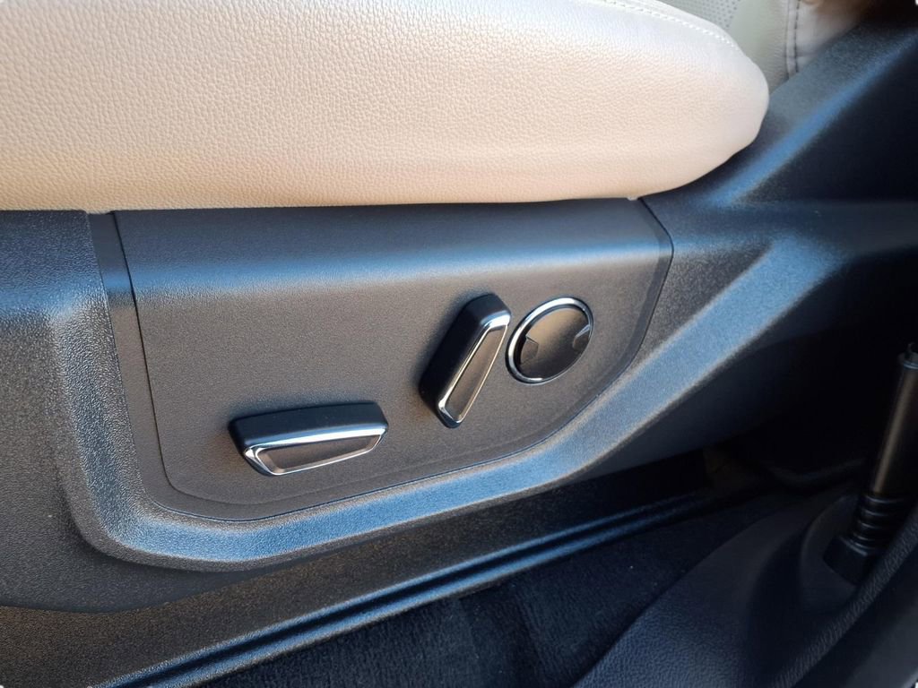 Used 2024 Ford Expedition Max Limited image 31