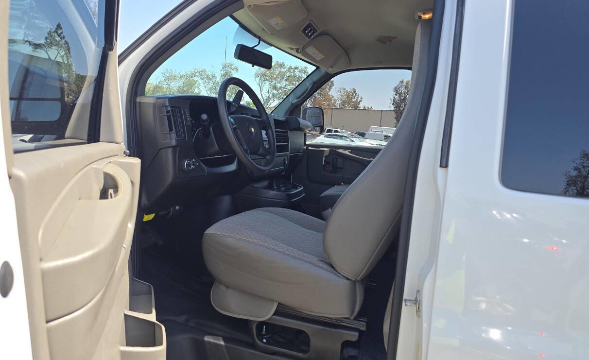 Used 2013 Chevrolet Express 2500 LS w/ Power Package RWD image 9
