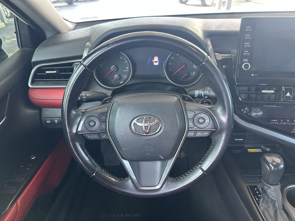 Used 2022 Toyota Camry XSE image 13