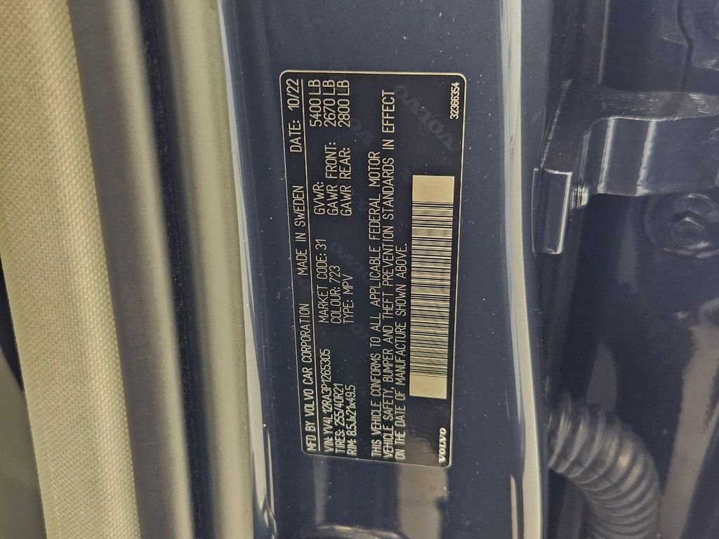 Used 2023 Volvo XC60 B5 Ultimate w/ Climate Package image 34