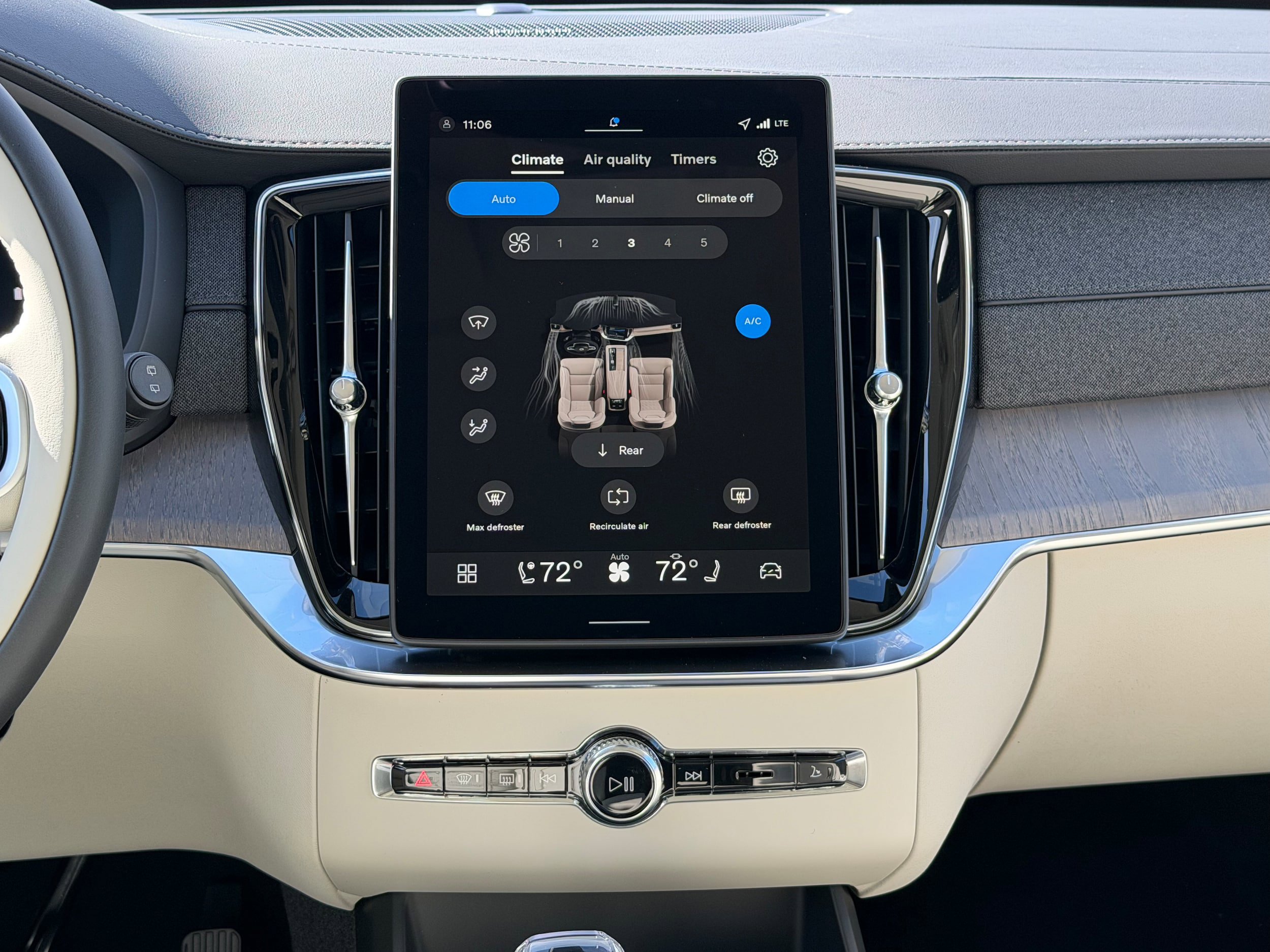 New 2026 Volvo XC90 B6 Ultra w/ Protection Package AWD/4WD image 13