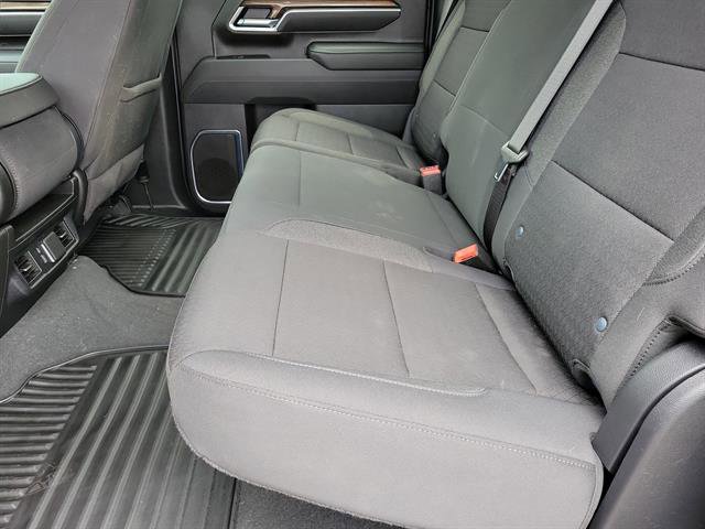 Used 2025 Chevrolet Silverado 3500 LT image 7