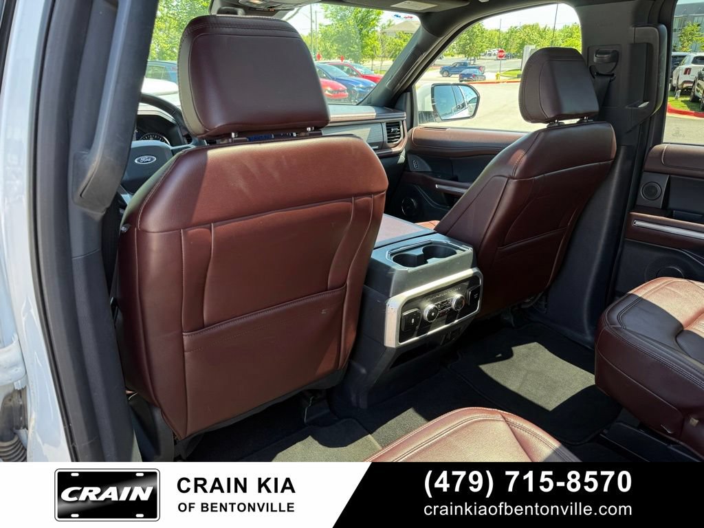 Used 2024 Ford Expedition Limited AWD/4WD image 23