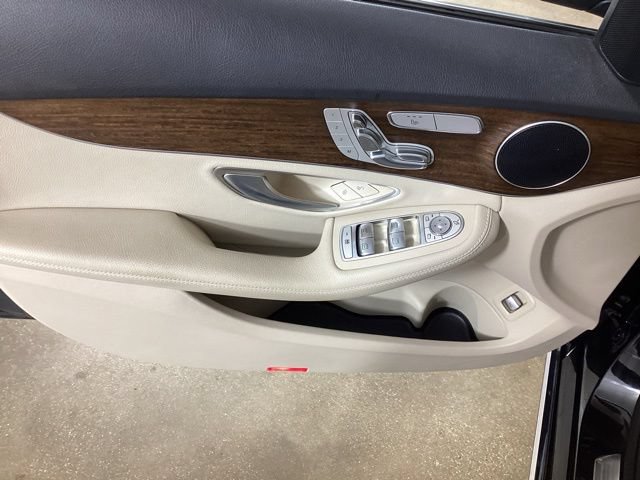 Used 2021 Mercedes-Benz C 300 4MATIC Sedan image 11