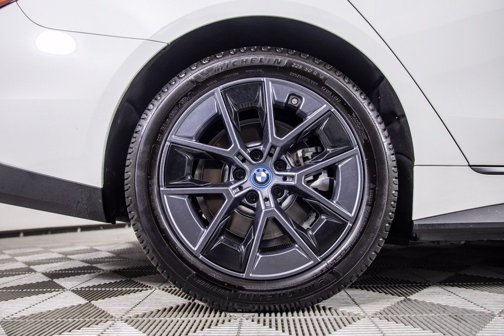 Used 2023 BMW i4 eDrive40 w/ Premium Package RWD image 38
