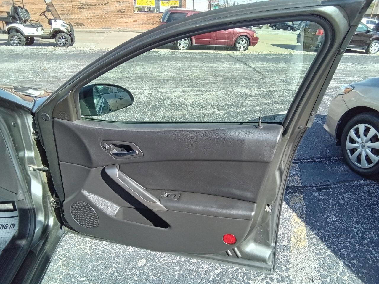 Used 2006 Pontiac G6 Sedan w/ Drivers Package image 4