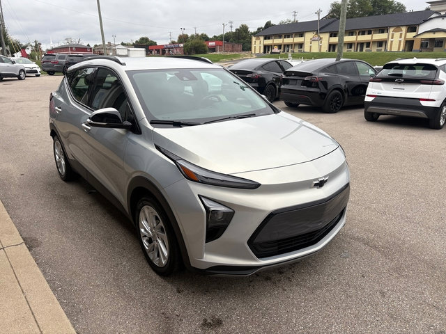 Used 2023 Chevrolet Bolt EUV LT FWD image 7