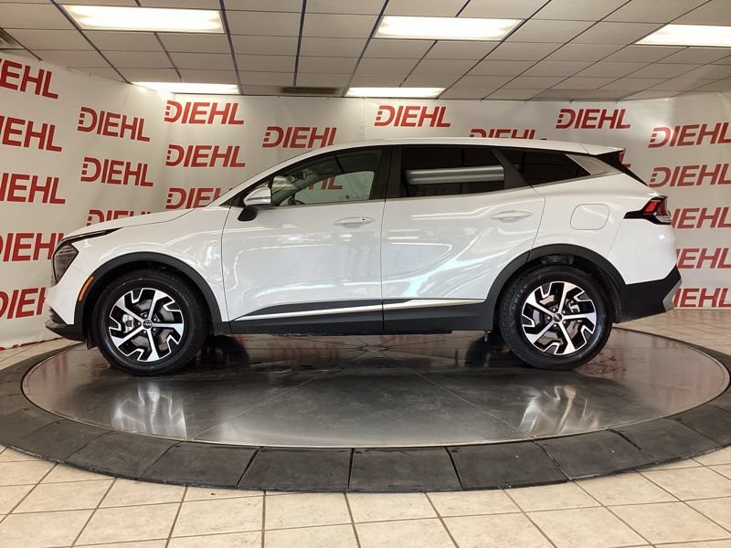 Certified 2024 Kia Sportage EX FWD image 4