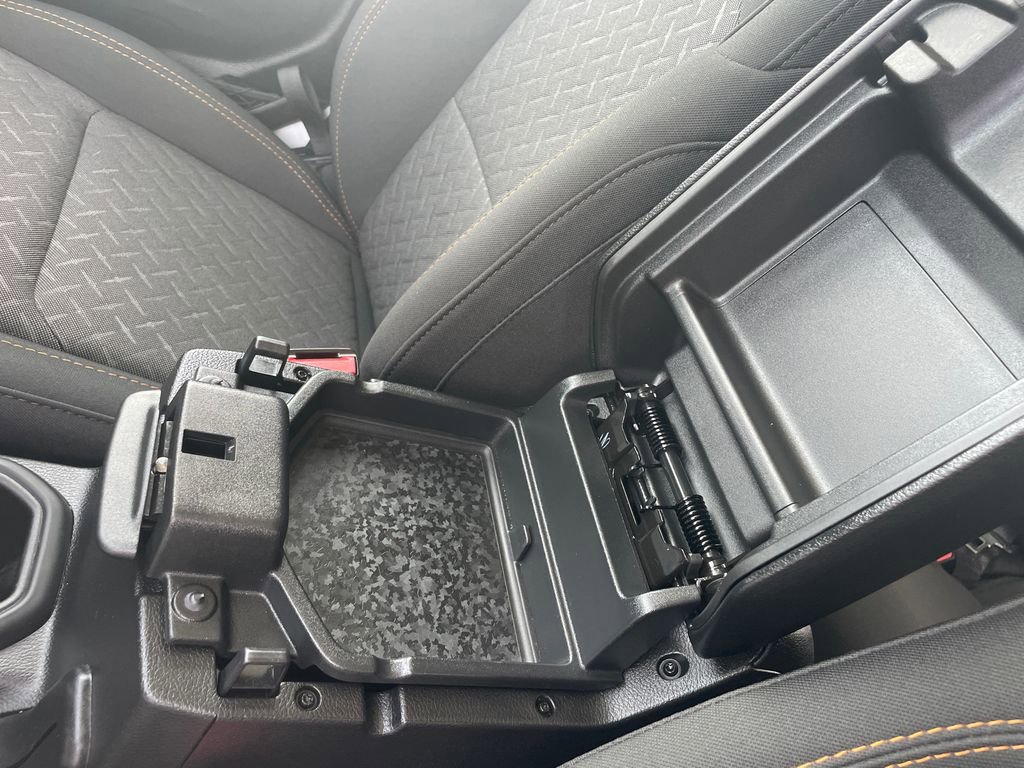 Used 2024 Jeep Gladiator Mojave w/ Convenience Group image 16