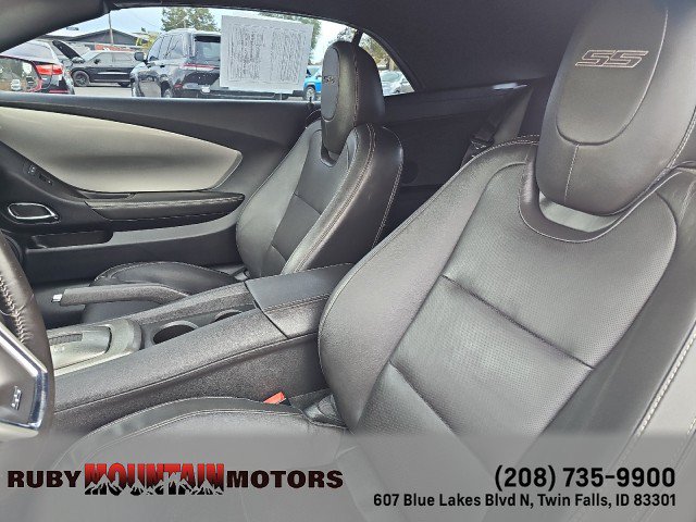 Used 2014 Chevrolet Camaro SS w/ RS Package RWD image 12