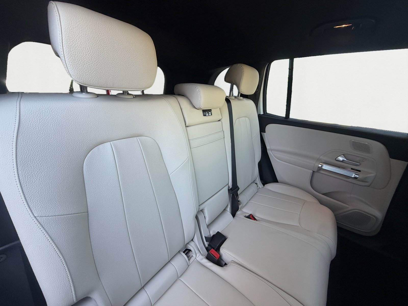 Certified 2025 Mercedes-Benz GLB 250 image 18