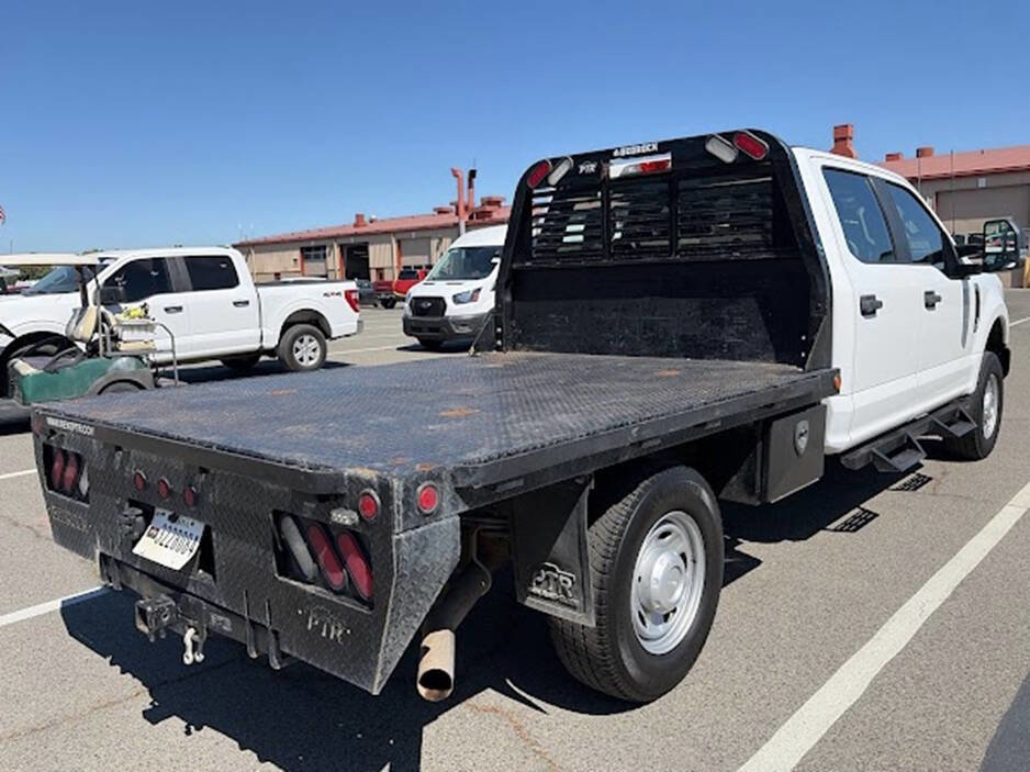 Used 2022 Ford F250 XL w/ Power Equipment Group image 7