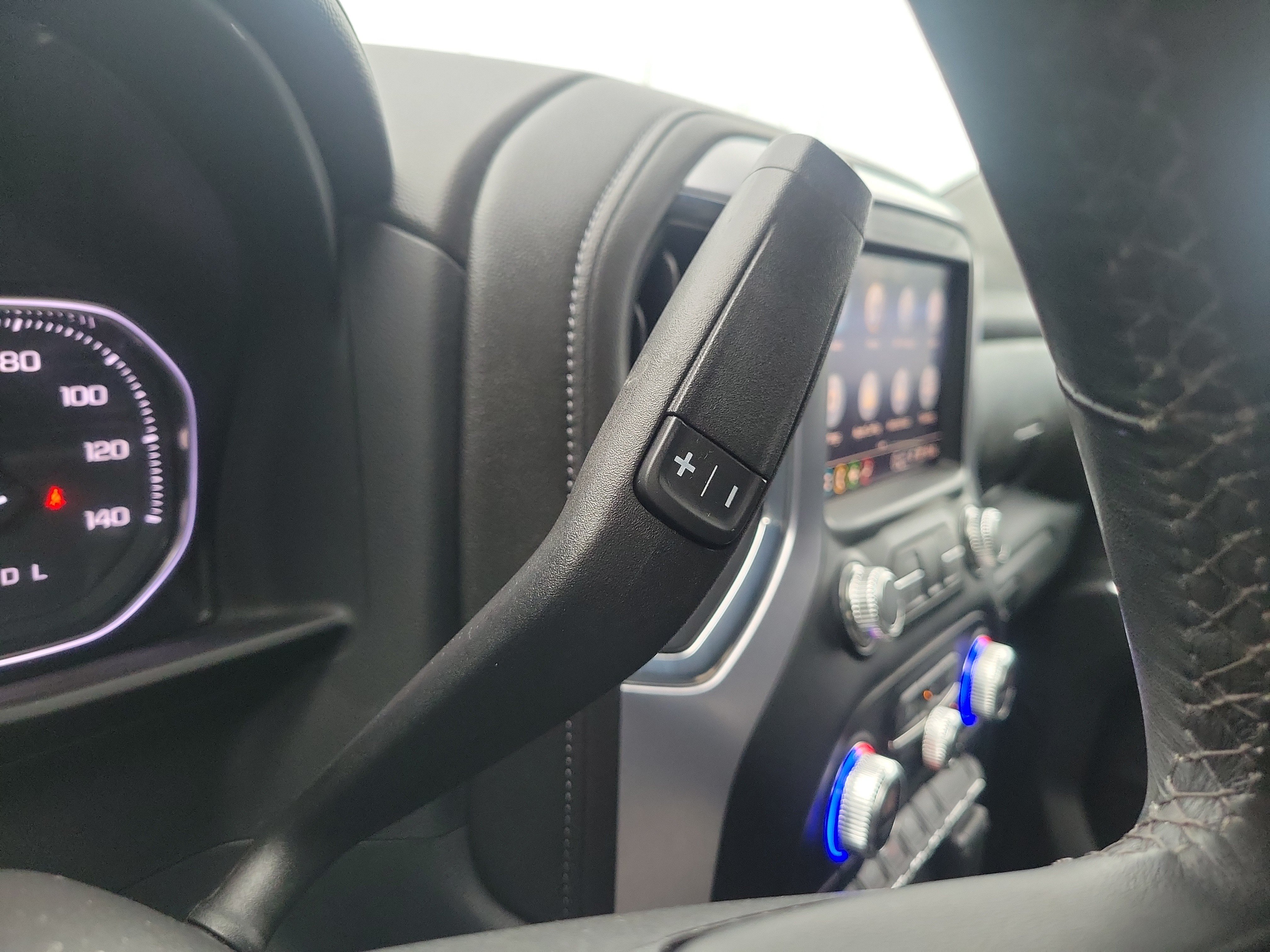 Used 2022 GMC Sierra 1500 SLT AWD/4WD image 28