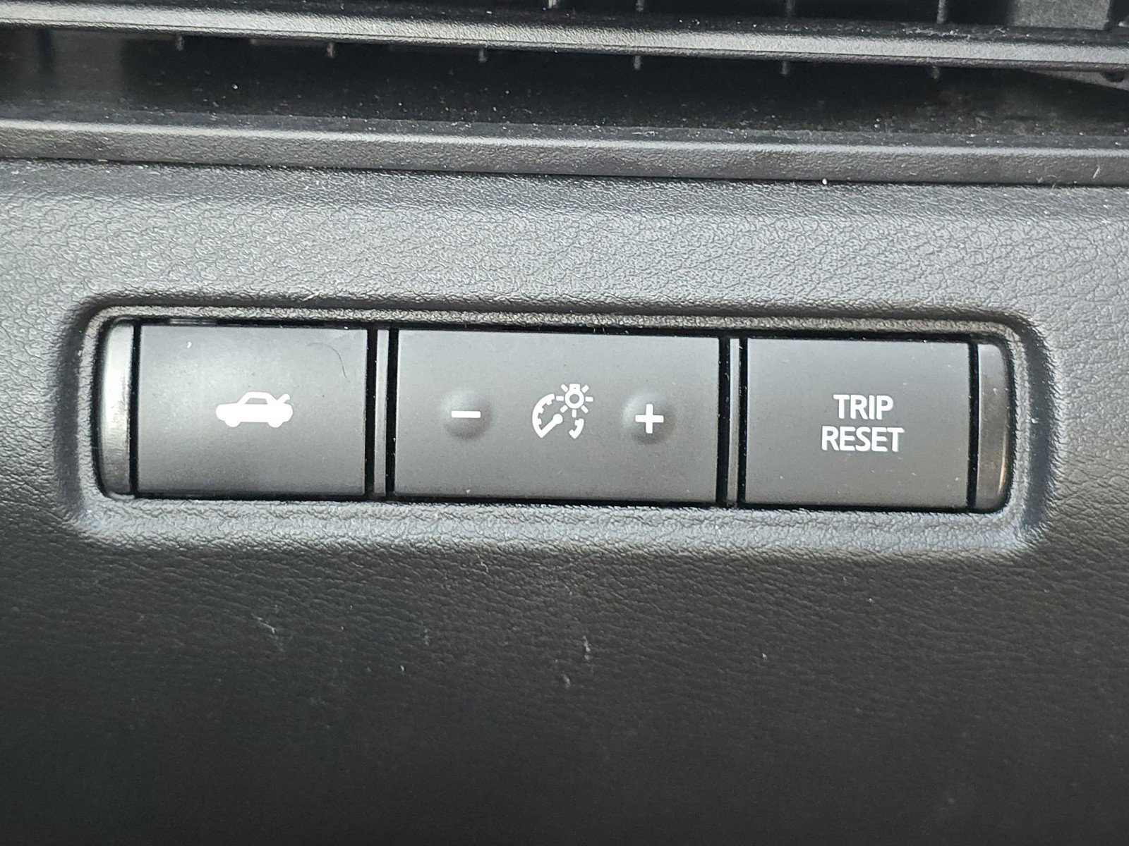 Used 2023 Nissan Altima 2.5 SV image 14