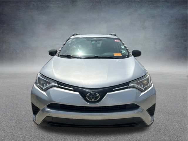 Used 2017 Toyota RAV4 LE FWD image 2