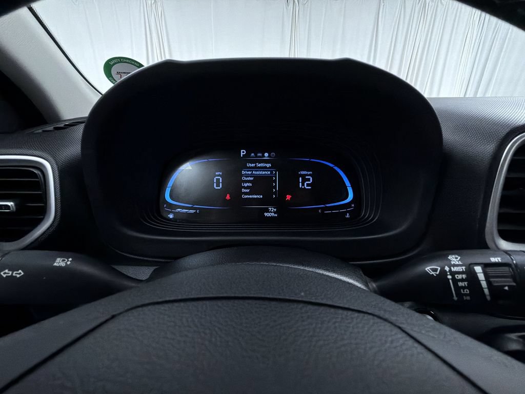 Used 2026 Hyundai Venue SEL FWD image 20