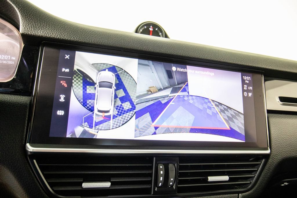 Used 2023 Porsche Cayenne image 24
