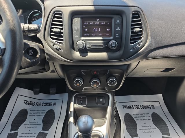 Used 2017 Jeep Compass Sport FWD image 11