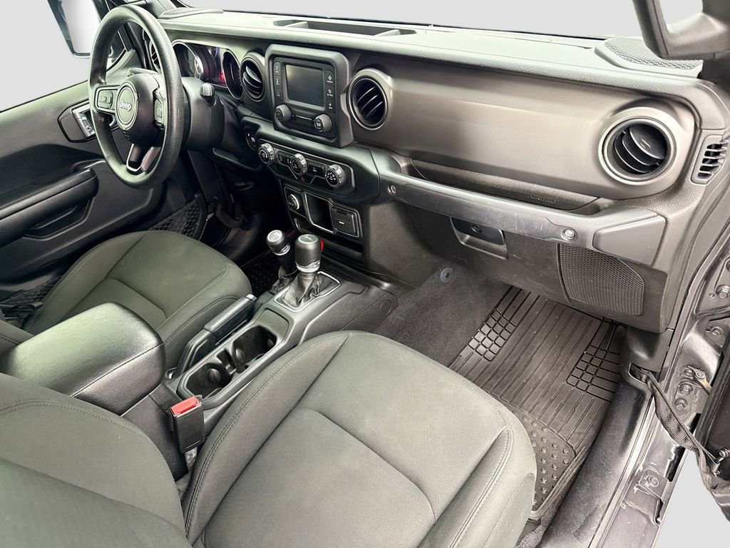 Used 2021 Jeep Gladiator Sport image 15