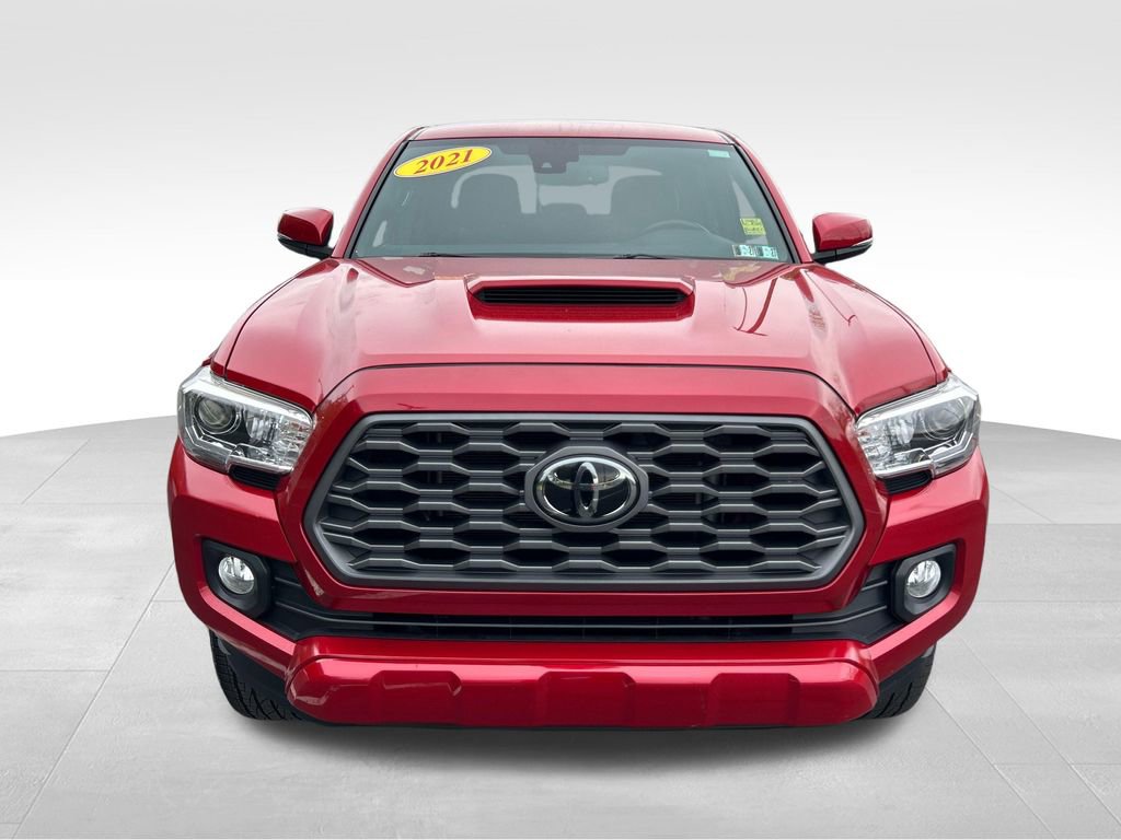 Used 2021 Toyota Tacoma TRD Sport AWD/4WD image 8