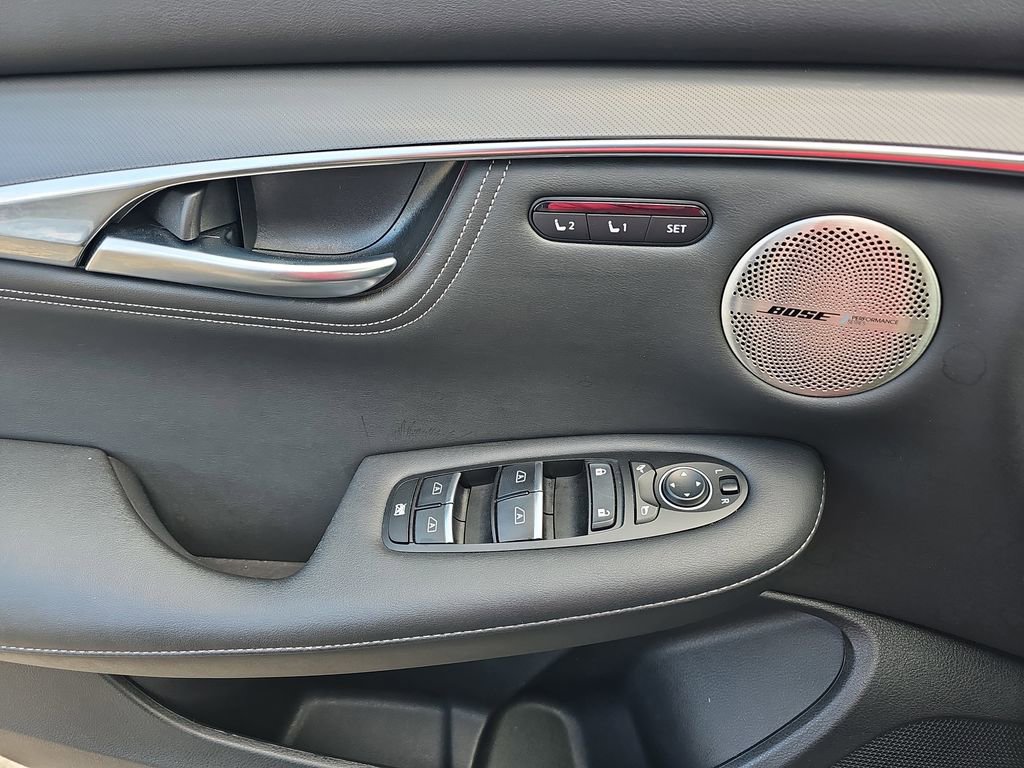 Used 2025 INFINITI QX55 Essential image 32