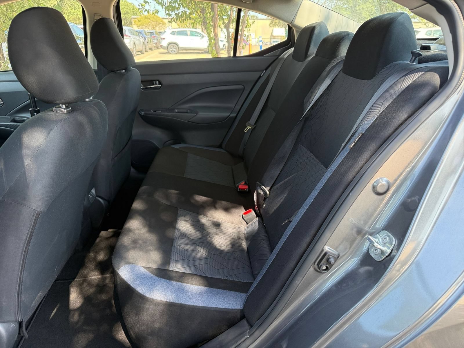 Used 2025 Nissan Versa SV FWD image 21