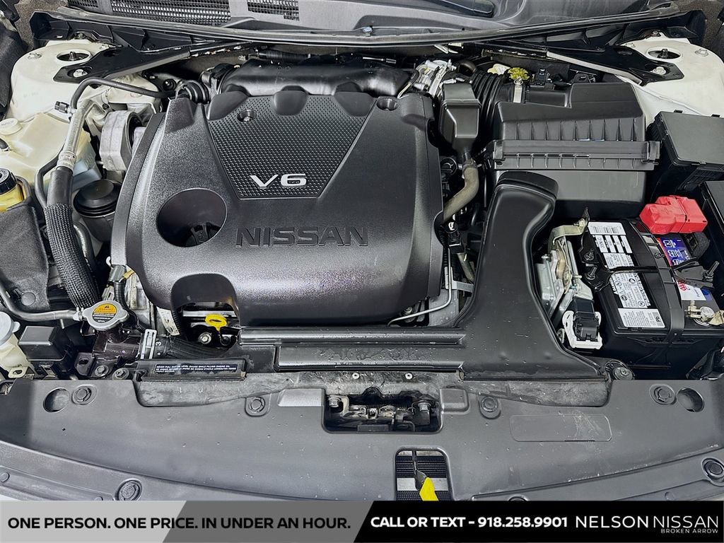 Used 2017 Nissan Maxima Platinum FWD image 31
