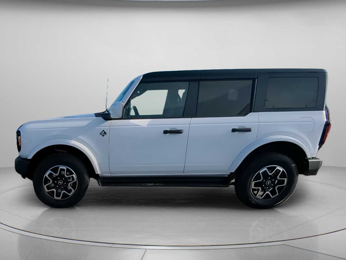 New 2026 Ford Bronco Outer Banks AWD/4WD image 16