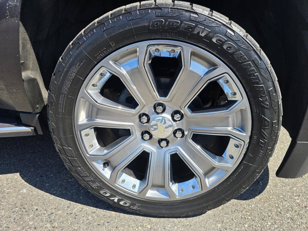 Used 2018 Chevrolet Tahoe Premier w/ Max Trailering Package AWD/4WD image 15