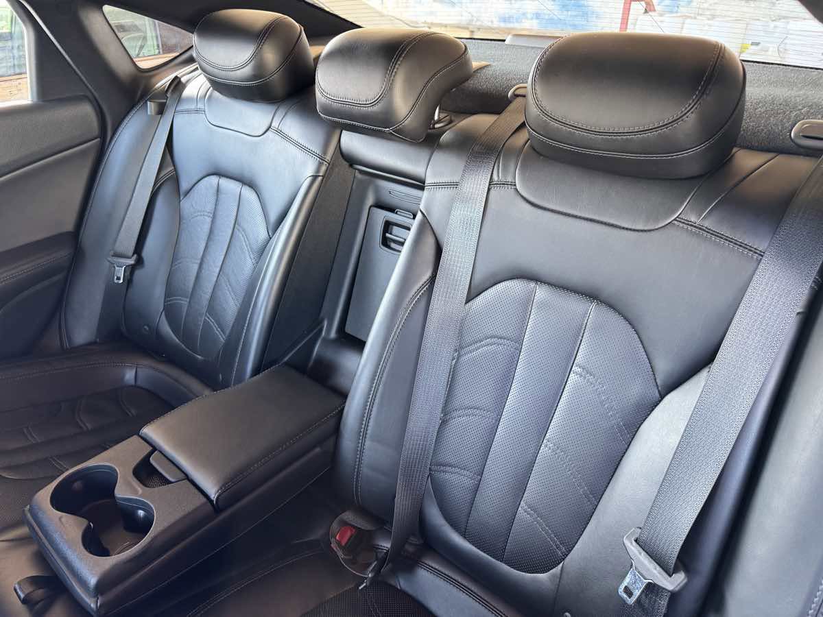Used 2015 Chrysler 200 S w/ Comfort Group FWD image 28