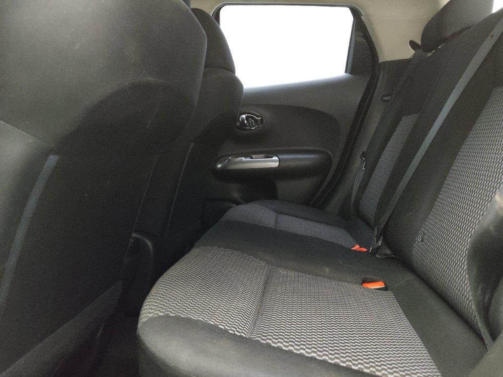 Used 2016 Nissan Juke S FWD image 18