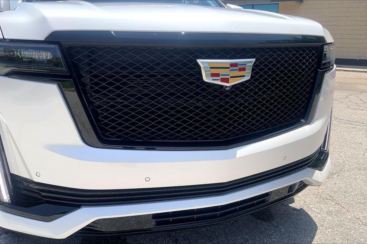 Certified 2022 Cadillac Escalade Sport Platinum w/ Heavy-Duty Trailer Package AWD/4WD image 30
