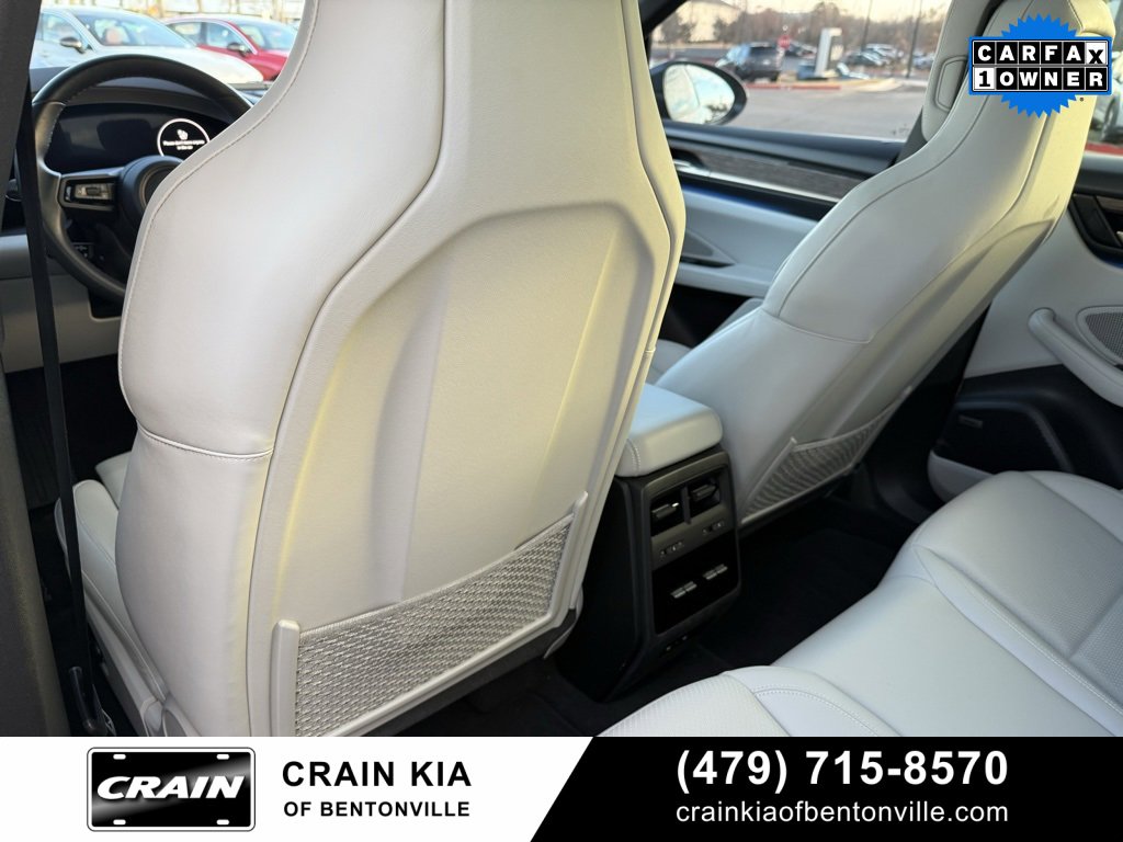 Used 2024 Porsche Macan 4 Electric image 25